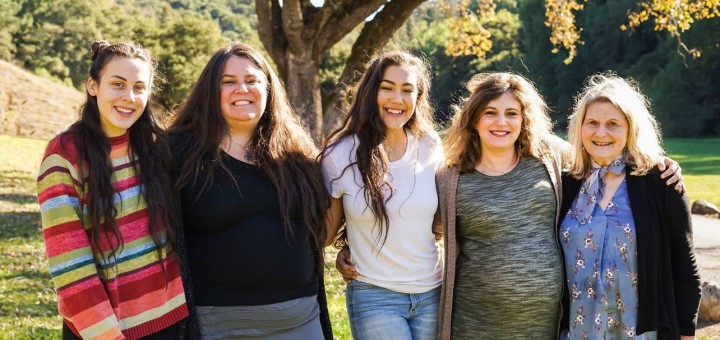 Andrea (second from right) with her niece Teja, sister Kate, niece Hannah and mother Margie in December 2017